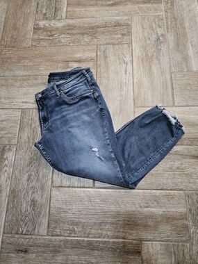 Silver Jeans Medium Blue Cropped Distressed Ankle Boyfriend Jeans